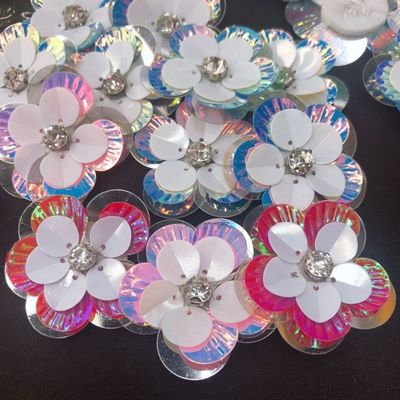 Sequins de flores de concha para zapatos de mujer ropa falda de plástico multicolor bodas eventos empaquetados en cajas