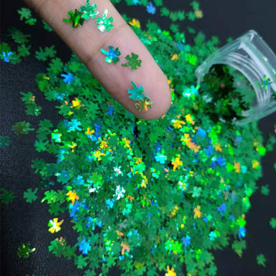 Método de impresión 1 color y excelente efecto de arte de uñas para el día de San Patricio Cuatro hojas de trébol forma brillante