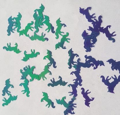 Suministro de colores personalizados Poliéster Unicornio Caballo forma de brillo para decoración Artesanía y entusiastas del Holo en todo el mundo