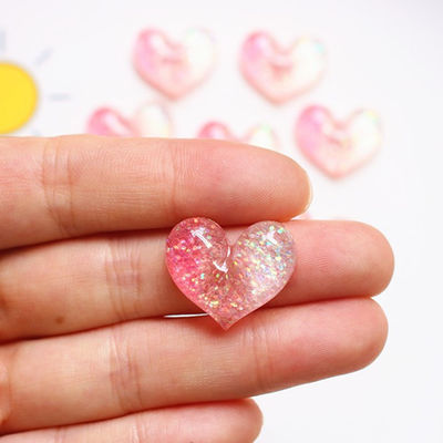 Colorido rosa de relieve Mini Brillo Resina Corazón para Artesanía Niños Regalo