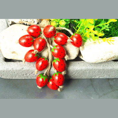 Perlas de artesanía de madera roja estilo flor Perlas de fresa de madera para joyería Hacer artesanías DIY