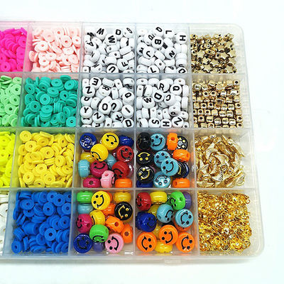 Joyería Hacer artesanías hechas a mano 3500pcs 6mm Perlas de arcilla con letras Mujer de moda Brazalete Confeccionado a mano Perlas de embalaje