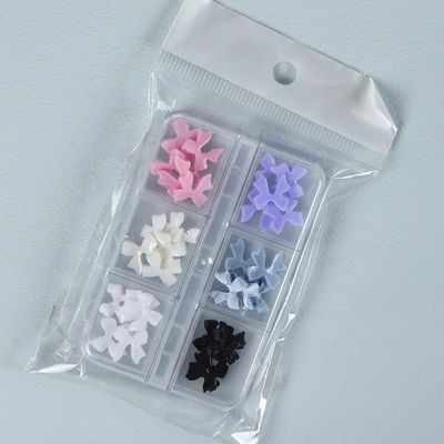Decoración navideña 30 Accesorios de arte de uñas de resina de arco en caja con cinta negra Adhesivos de arte de uñas impresos japoneses y coreanos