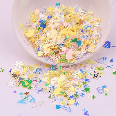 Tijeras de moda Concha de llave hueca Cuatro esquinas Glitter mezclas en forma de uñas Arte de uñas Ulises para uñas Gel de decoración para perro