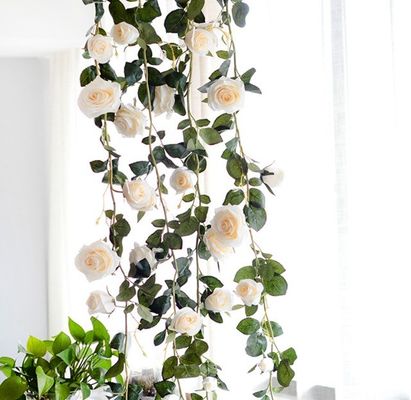 Las rosas artificiales de seda son perfectas para ocasiones como el Día de la Tierra, la boda, la decoración de la cuna, el Halloween, la graduación del Día de la Madre.