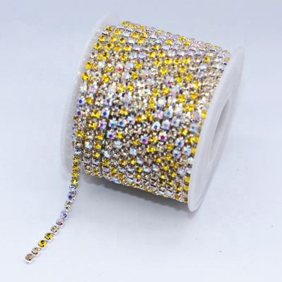 Miles de opciones ofrecidas Eco-amigable Ab Crystal Roll Fiestas caseras DIY Decorar con tela de vidrio Materiales plásticos Suministros