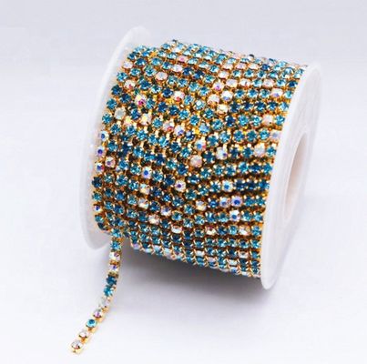 Miles de opciones ofrecidas Eco-amigable Ab Crystal Roll Fiestas caseras DIY Decorar con tela de vidrio Materiales plásticos Suministros