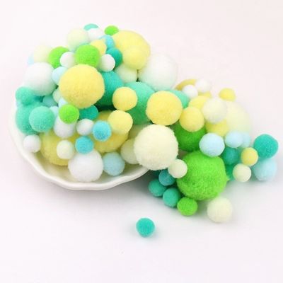 Indoor Kids Soft Artificial Snow Fight Balls Set Lightweight LED Light Source Diseño para la fiesta de PET Carnaval de Halloween