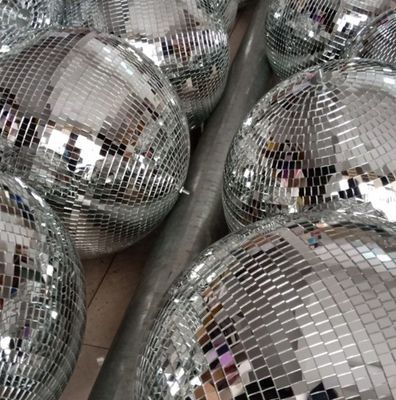 Decoración de la sala de luz Mini Disco Ornamentos de bolas de reflejo Decoración de bolas de espejo reflejo para la fiesta de discoteca