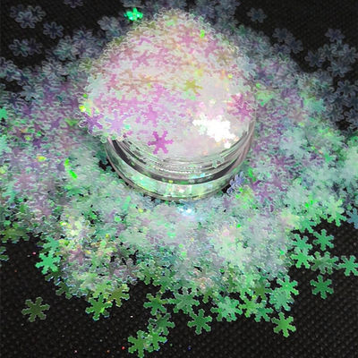 Colgante de botella de vidrio de 3 mm de resina Star para las vacaciones de invierno Brillo de Navidad Forma de nieve Poliéster Nail Art Regalos Cajas a granel