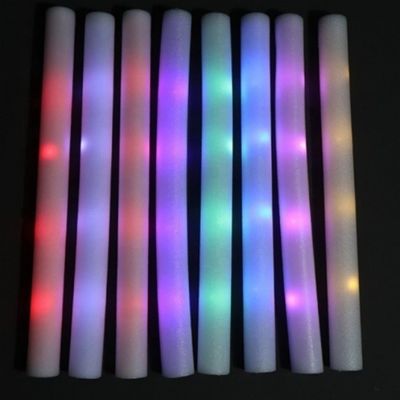 Barricas de neón ecológicas personales de fiesta Logotipo personalizado LED palos de espuma palos brillantes parpadeantes LED palos de fiesta suministros barricas