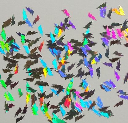 Las fiestas hechas a mano Relámpago Iluminación de forma brillante La mejor manera de iluminar su celebración