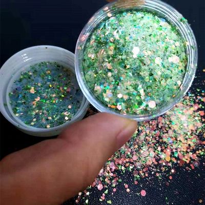 Glitter de cuerpo mezclado de resina Glittering Bling círculo abierto en forma de arte de uñas artesanía en el Ramadán Graduación Día de San Valentín