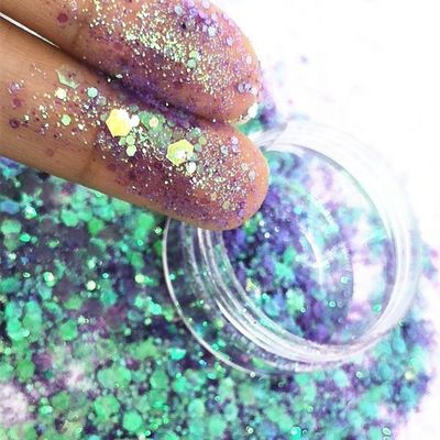 Colorido Brillo Polvo Arte de uñas Artesanías Decoraciones para interiores Navidad Fiestas Holográfico Poliéster Chunky mezclas a granel
