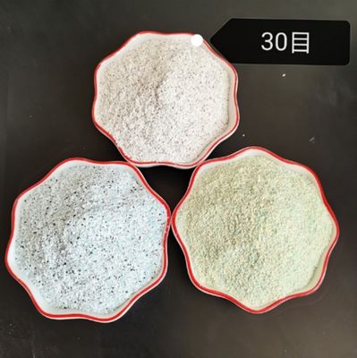 Agregue un poco de brillo a su aspecto de Halloween con copos de biotita y hoja compuesta de arte de uñas Mica