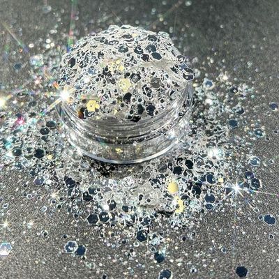 Tamaño de bricolaje Diamante Polvo Brillo Plata Brillo Polvo Destacar el maquillaje de la fiesta Un cambio de juego para la belleza de las uñas