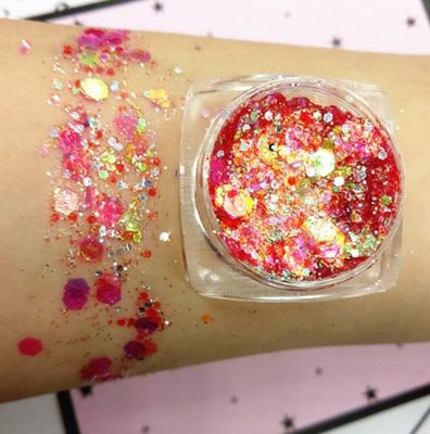 Miles de opciones para las uñas Arte de decoración Uso y material de lentejuelas en productos de belleza de uñas