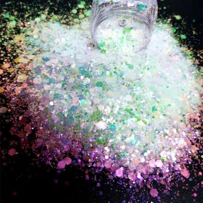 Hacer una declaración con la moda uñas Arte Chunky Bulk Brillo Bulk Offe