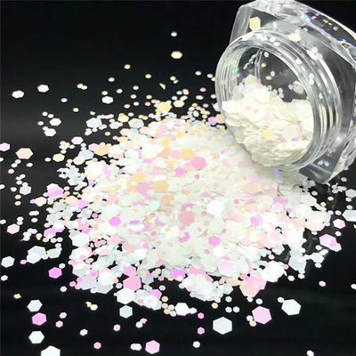 Colores personalizados Polvo de poliéster a granel para estrellas de corazón en forma de luna con puntos
